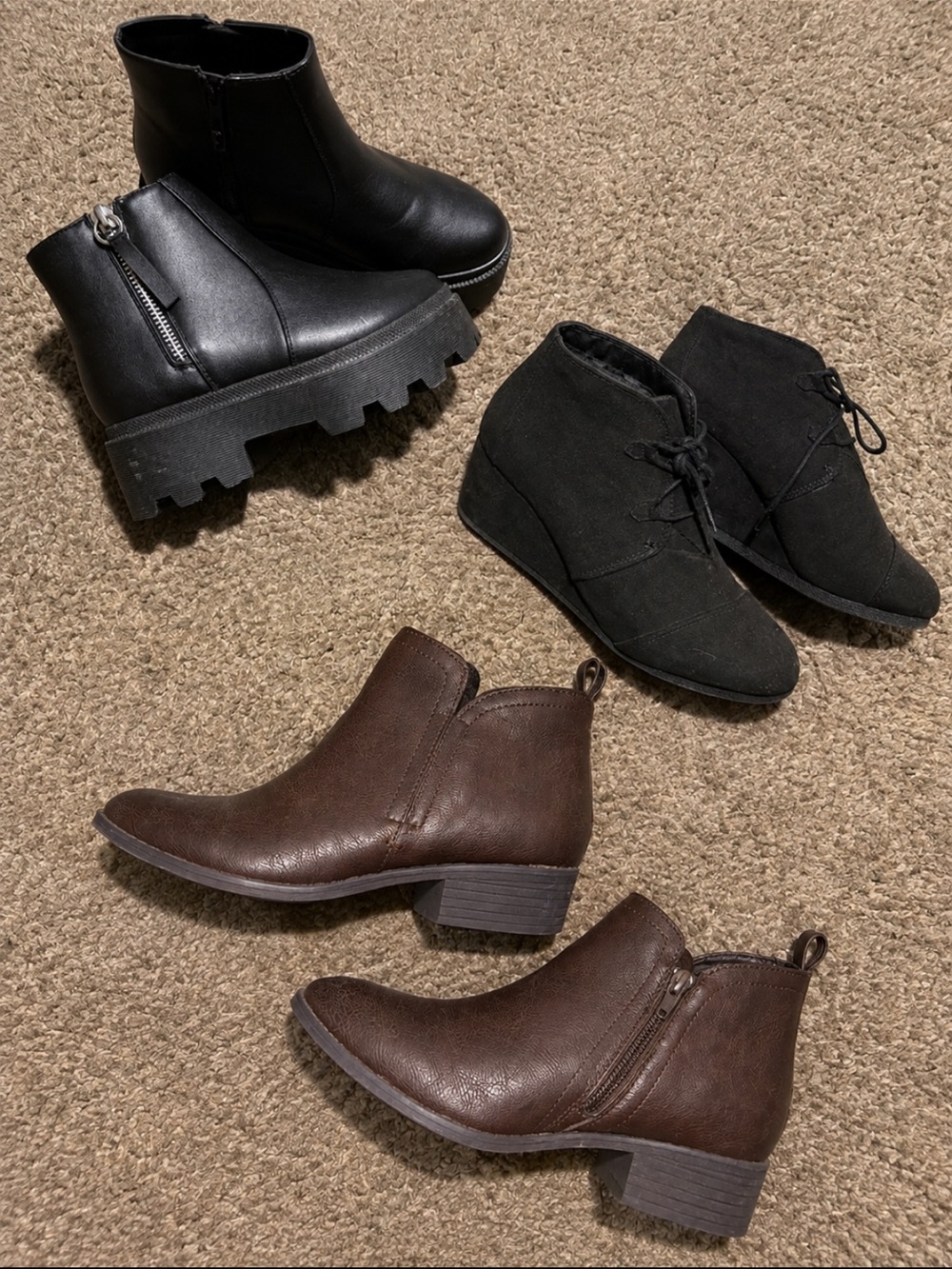 (3) Pairs of Boots